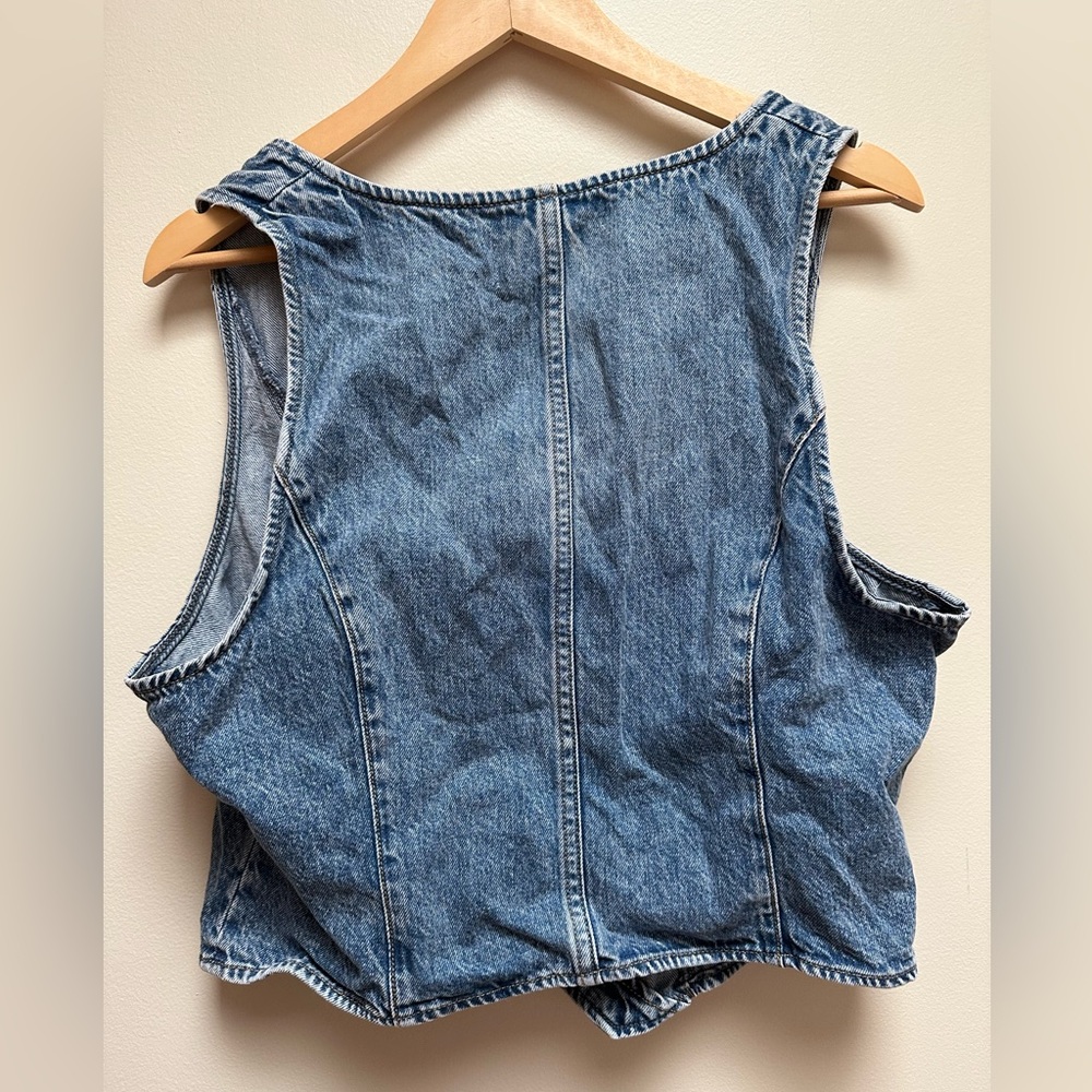 Denim Forum The '90s Mia Denim Vest - Picture 2 of 5